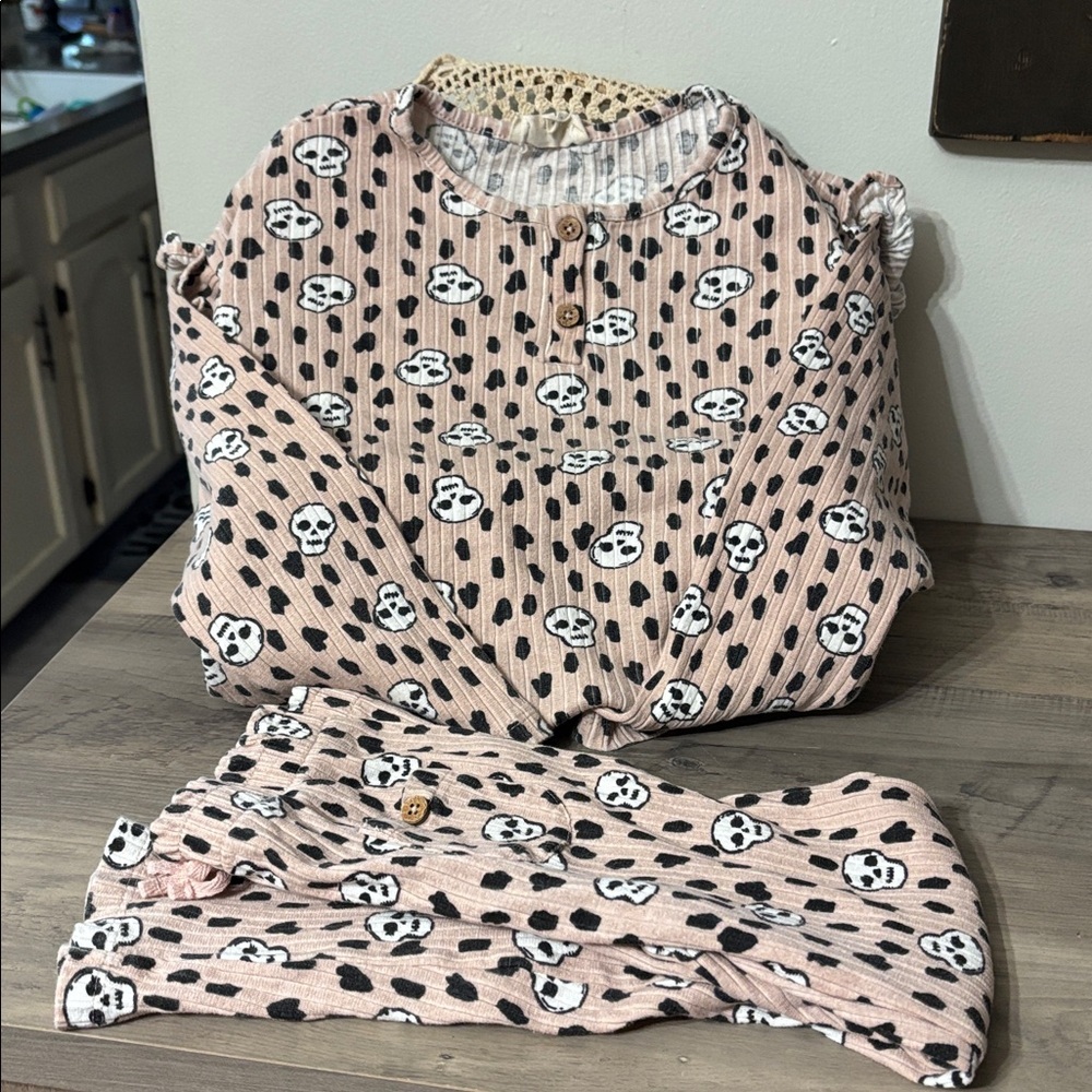 PRE OWNED GIRL'S SIZE 6 Jessica Simpson BLUSH PINK SKULL HALLOWEEN OUTFIT